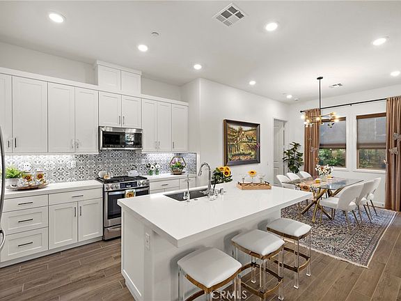 4th image of 756 Sunrise Rd