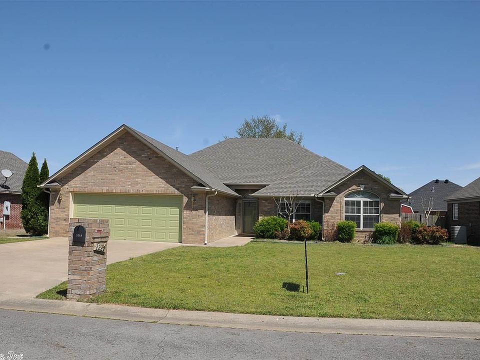 1st image of 2222 Daniel Dr