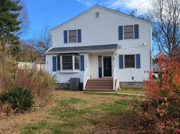 28 McLaughlin Terrace, Derby, CT 06418
