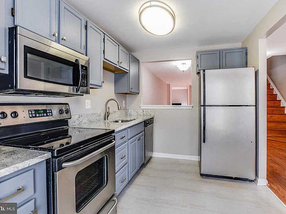 5th image of 5947 Dungeness Ln