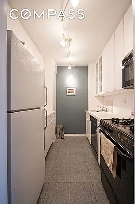 Rented by Compass | media 2