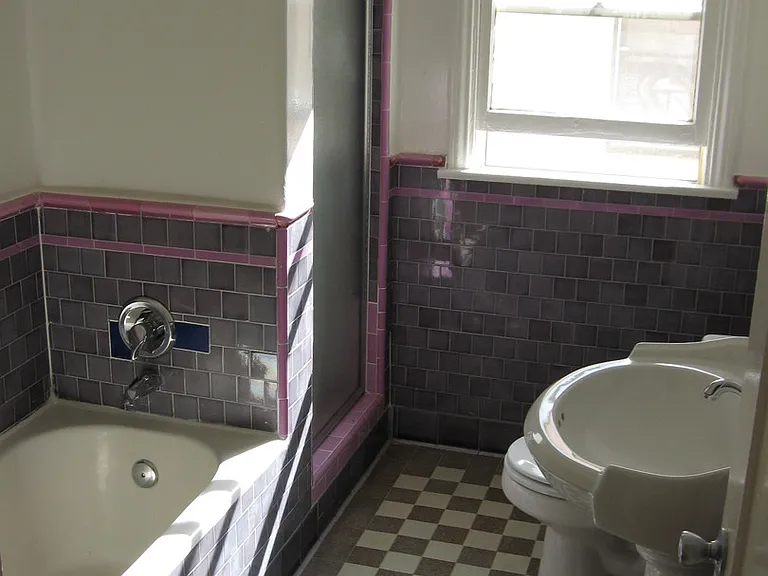 364 Gardner - E.E. Separate Prop Tr. — Photo 4