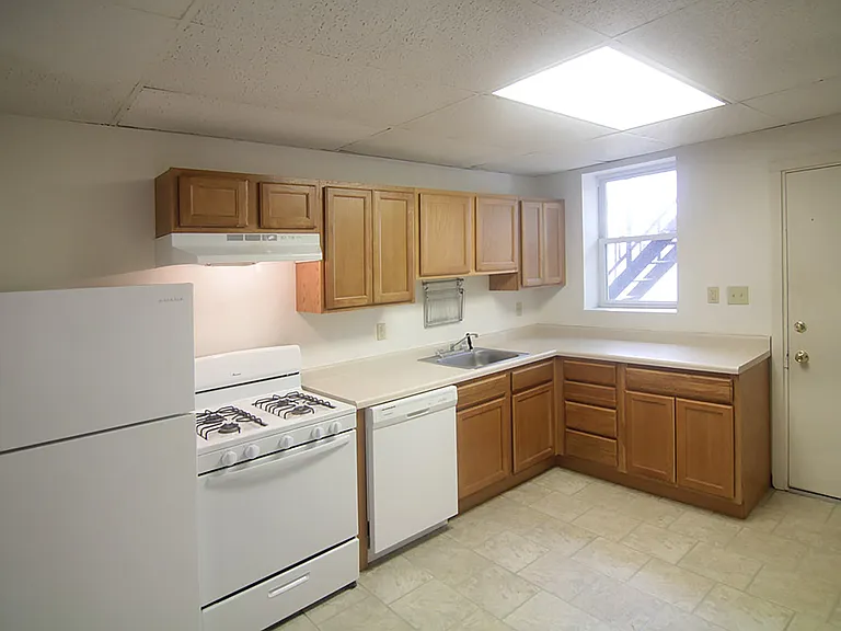 313 S Trenton Ave #2 — Photo 2