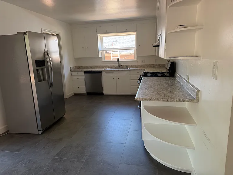 10602 Cedar Way — Photo 9