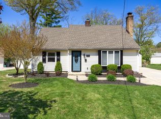 326 High St, Moorestown, NJ 08057