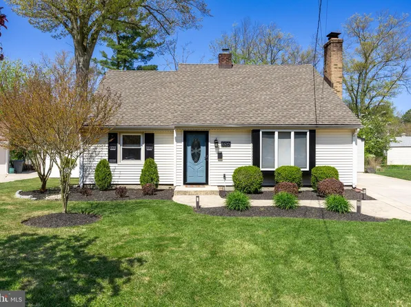 326 High St, Moorestown, NJ 08057