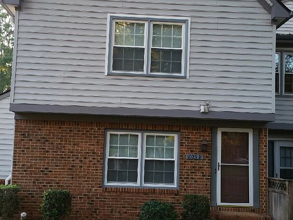 3rd image of 1025 Saint Andrews Way APT D