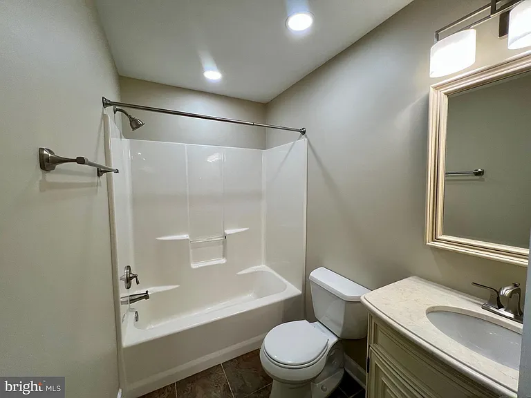 6924 Fairfax Dr #132 — Photo 10