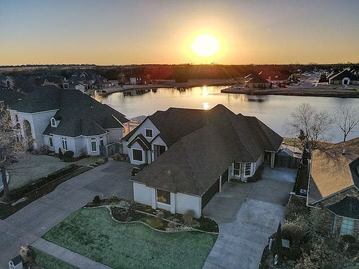 1st image of 7623 Wyatt Lake Dr
