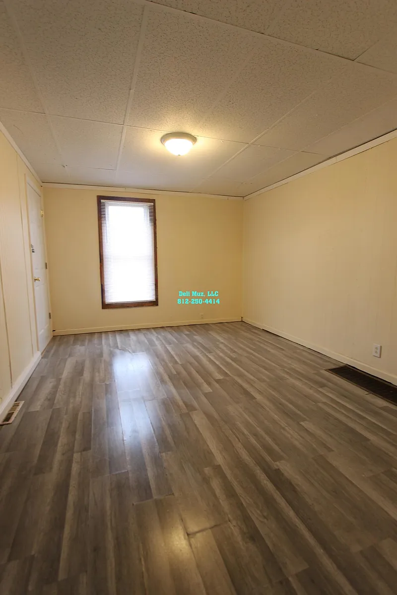 Building Photo - 745 E Delaware St #745