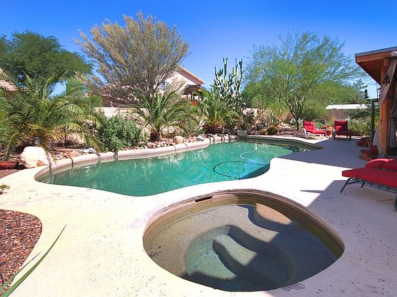 3rd image of 8931 N Palm Brook Dr
