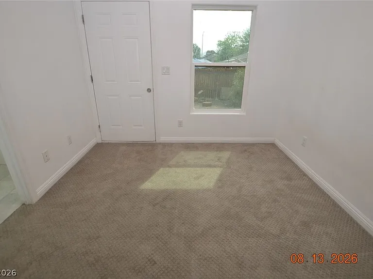 1840 Princeton St — Photo 18