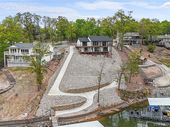 4th image of 4452 Hamrock Ln