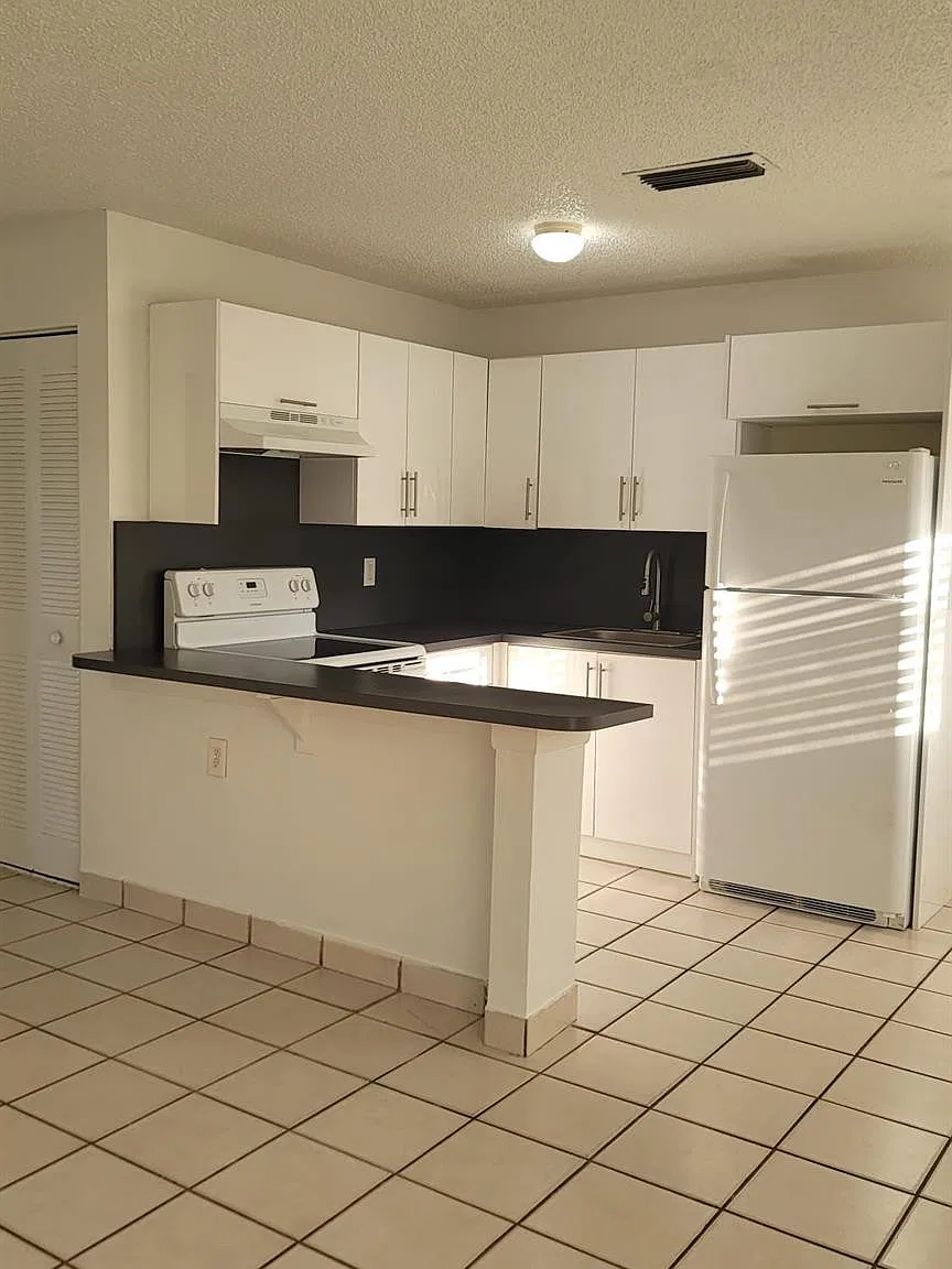 1 bed, 1.0 bath, 500 sqft, $1,500 — Photo 2
