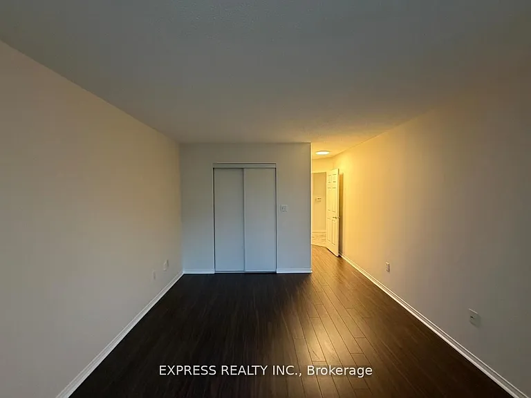39 Pemberton Ave #Penthouse 05 — Photo 11