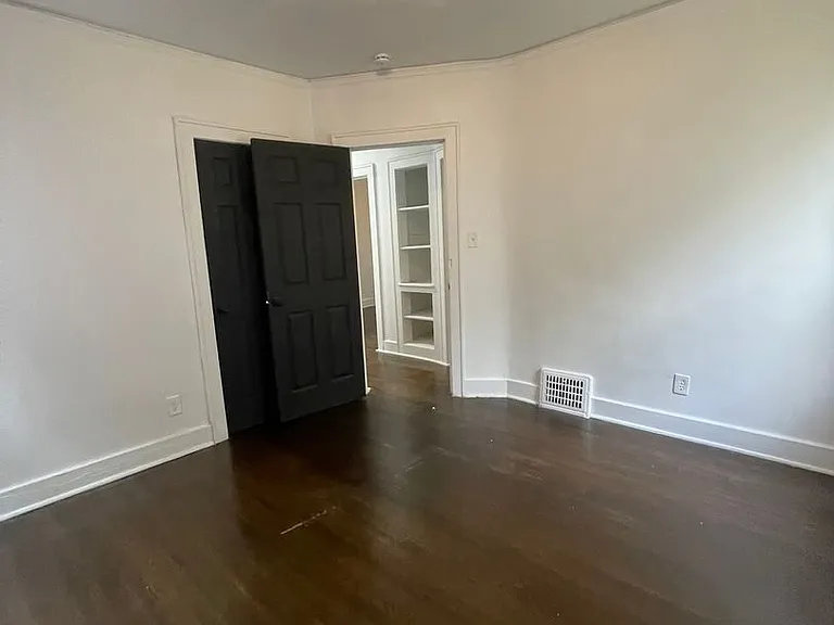 2696 Pasadena St — Photo 11