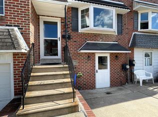 9965 Lackland Dr, Philadelphia, PA 19114