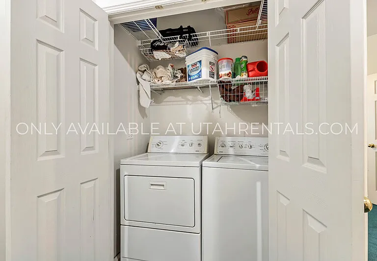 392 N Seven Peaks Blvd #323 — Photo 10