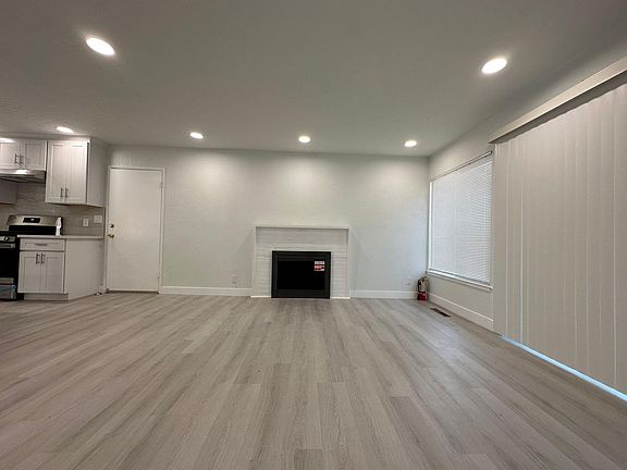 3rd image of 8019 Wells Ave