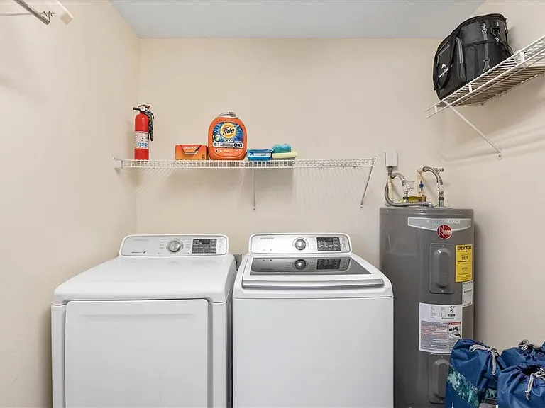 2729 Sydelle St — Photo 33