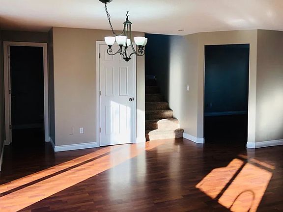 5th image of 1804 SE 187th Pl