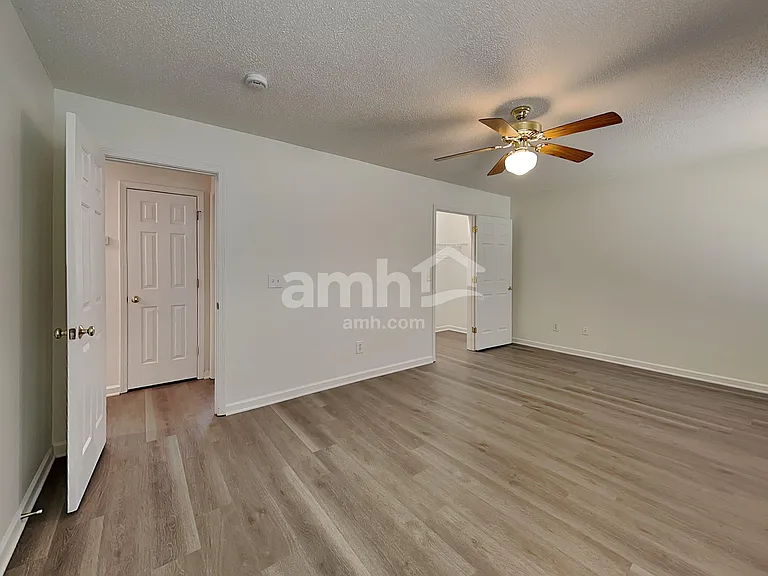 1407 Hyalyn Springs Ct — Photo 9