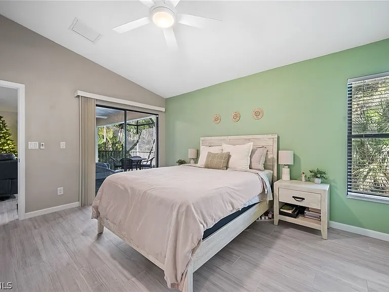 17611 Marco Island Ln — Photo 23