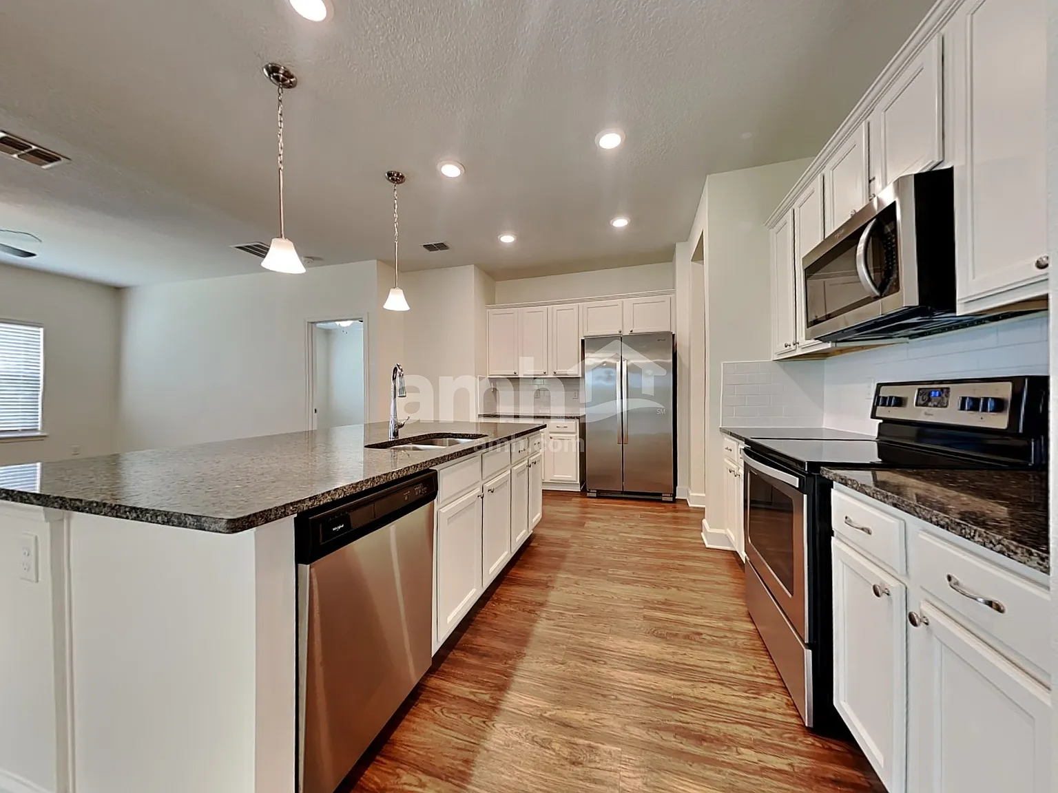 4 bed, 3.0 bath, 2193 sqft, $2,435 — Photo 2