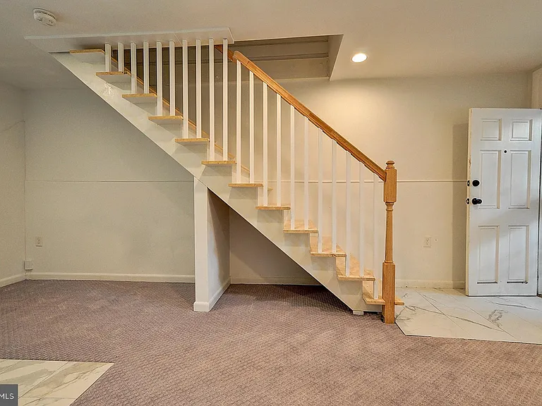 1209 I St SE — Photo 6