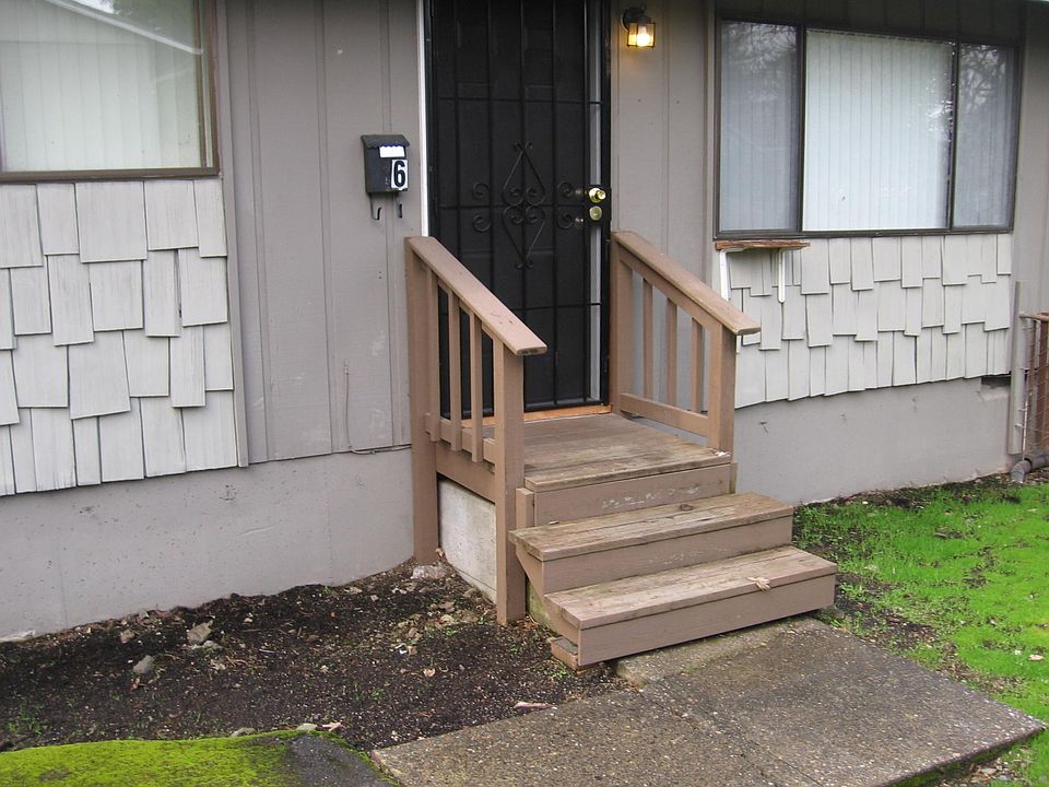 2nd image of 5925 SW Main Ave APT 6