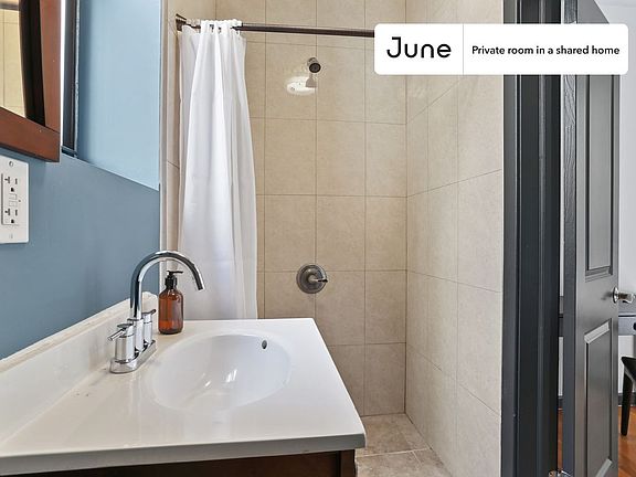 5th image of 161 W 120th St APT A