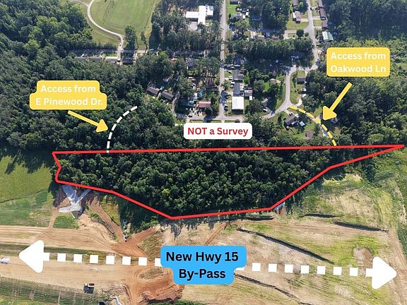 2nd image of E Pinewood Dr