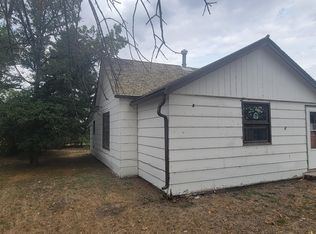 409 2nd Ave SE, Harlem, MT 59526