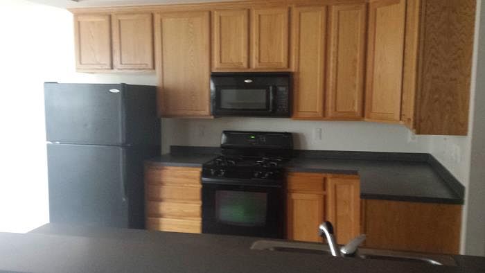2nd image of 910 Venice Dr
