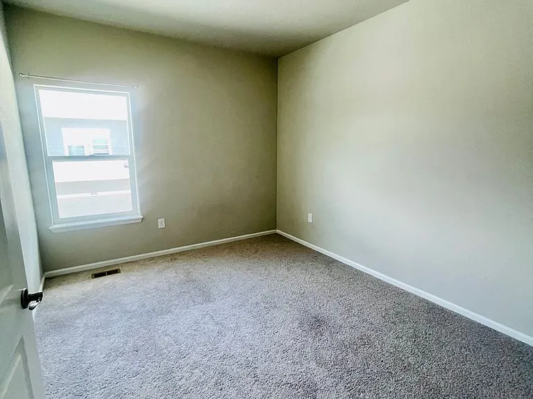 9829 Paluxy Hts — Photo 13
