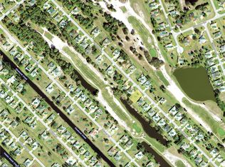 37 Pinehurst Ct, Rotonda West, FL 33947