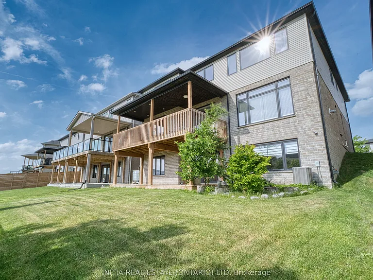1258 Silverfox Dr — Photo 32