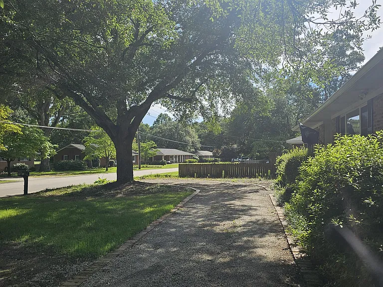 1446 Audubon Dr SE — Photo 3