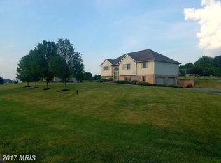 1074 Heritage Ave, Shippensburg, PA 17257