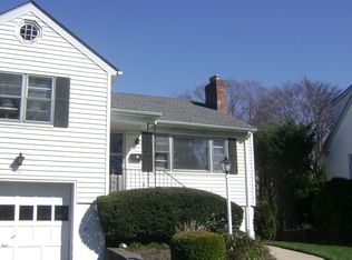 97 N Ridge St, Port Chester, NY 10573