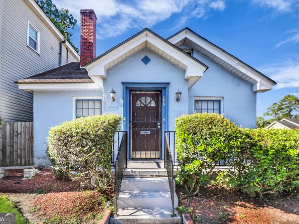 927 W Victory Dr, Savannah, GA 31405
