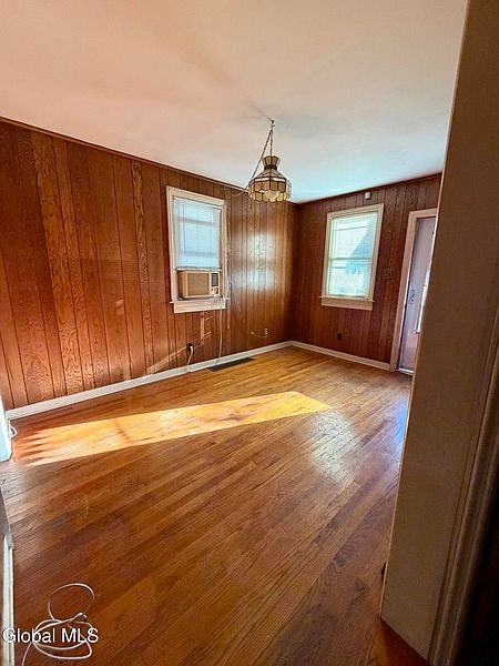 4th image of 255 Sand Creek Road