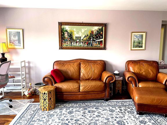 5th image of 362 Kelburn Rd APT 324