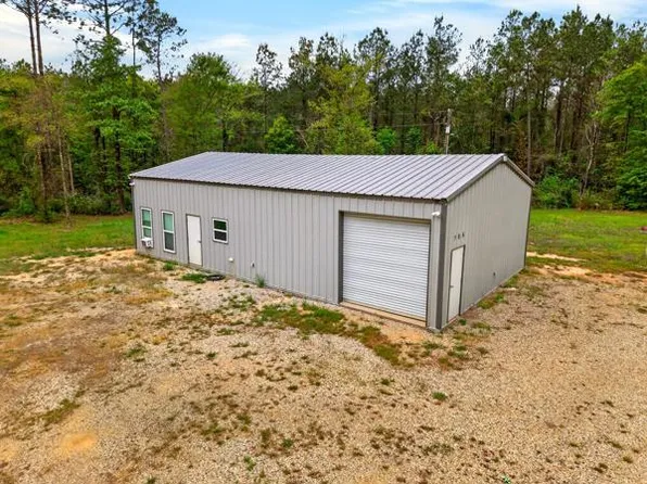 705 Pine Grove Rd, Picayune, MS 39466