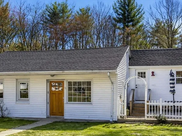 69 Depot Rd Unit 69, Oxford, MA 01540