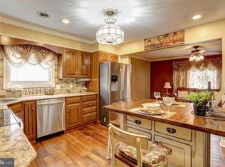 100 Oakmere Rd, Owings Mills, MD 21117