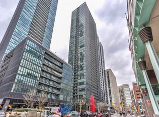 110 Charles St E #501, Toronto, ON M4Y 1T5