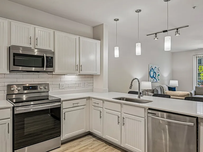 Gateway Pines — Photo 1