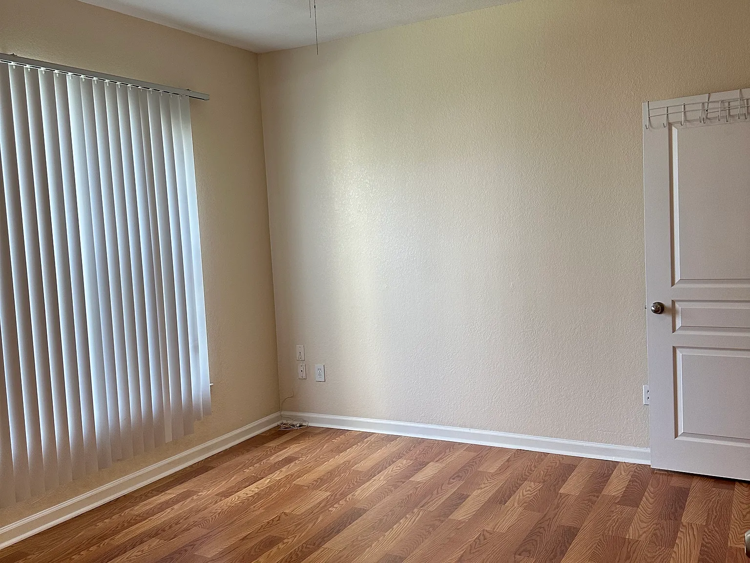 8290 Gate Pkwy W — Photo 3