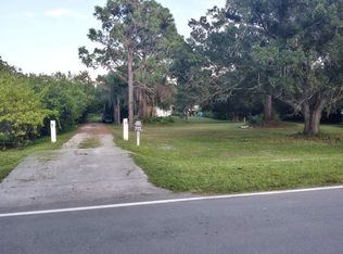 8685 Fleming Grant Rd, Micco, FL 32976